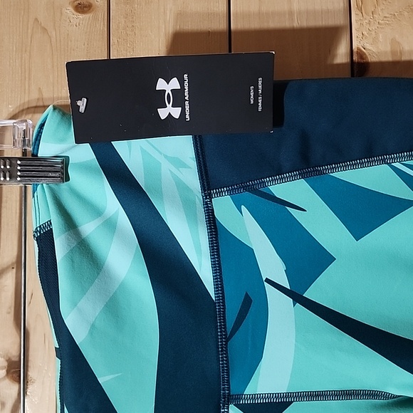 Under Armour Reflect Printed Ankle Leggings Size Large NWT - Picture 3 of 5